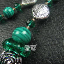 绿影婆娑，时光流淌的项链诗——爱蔻“绿色风华”水晶长链